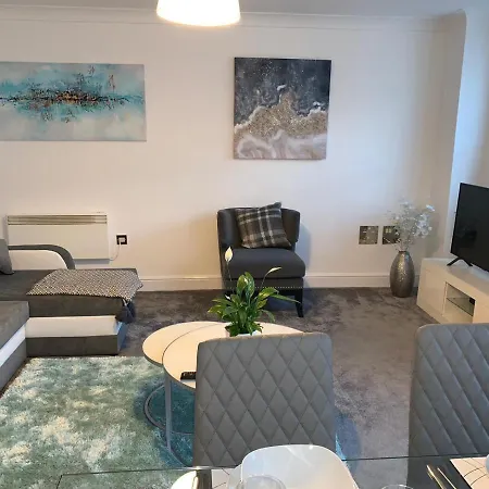 Absolute Stays At The Qube -utilita-city Center-the Rep-icc-nia-edgbaston Cricket-free Wifi- Contractors-sealife-brindleyplace Birmingam
