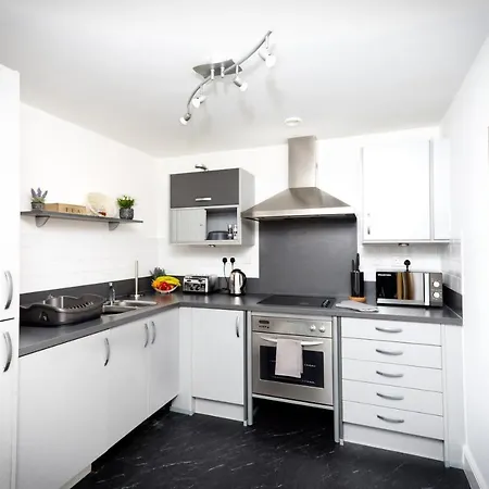 Absolute Stays At The Qube -utilita-city Center-the Rep-icc-nia-edgbaston Cricket-free Wifi- Contractors-sealife-brindleyplace