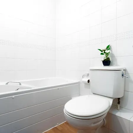 Absolute Stays At The Qube -utilita-city Center-the Rep-icc-nia-edgbaston Cricket-free Wifi- Contractors-sealife-brindleyplace Apartamento Birmingam